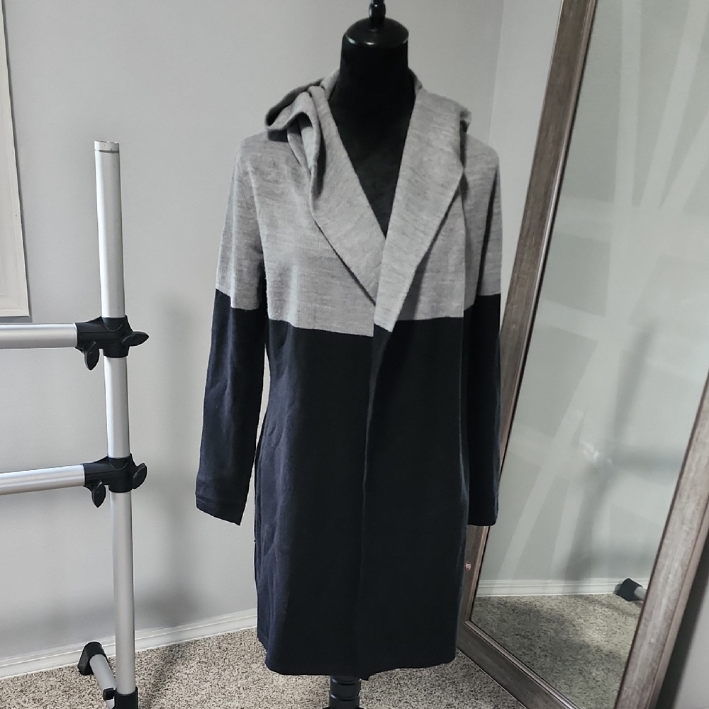 VENUS Black and Gray Hooded Trench Coat